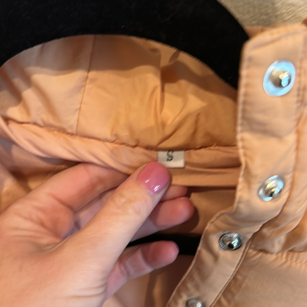 Oversized, Quilted Jacket - Picture 2 of 3